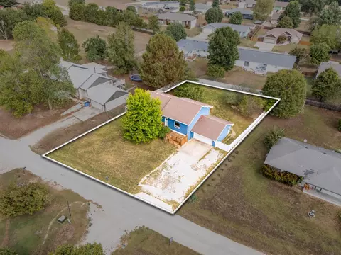 517 Arrowhead Cir, Rockaway Beach, MO 65740