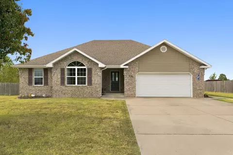 4783 Karlin Ln, Bolivar, MO 65613