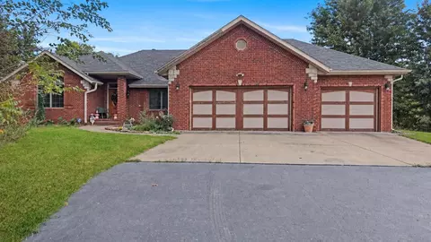 Exterior - 588 E Southernview Rd, Ozark, MO 65721 photo 2 of 6