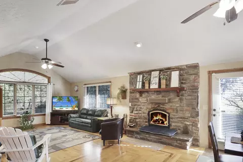 Living - 588 E Southernview Rd, Ozark, MO 65721 photo 2 of 2