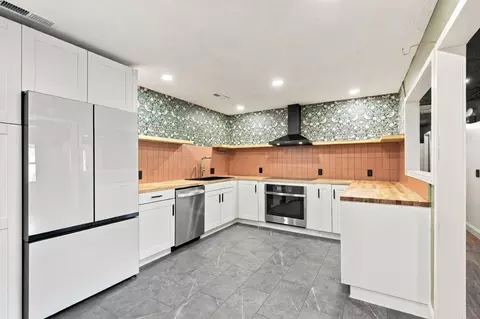 Kitchen - 1401 Rockhill Cir, Ozark, MO 65721 photo 4 of 7