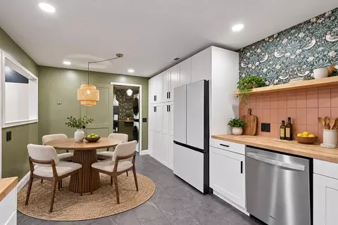 Kitchen - 1401 Rockhill Cir, Ozark, MO 65721 photo 6 of 7
