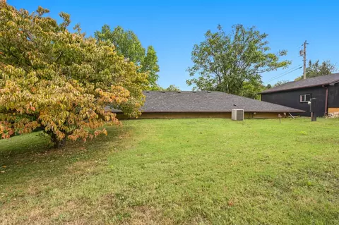 Exterior - 1401 Rockhill Cir, Ozark, MO 65721 photo 4 of 9