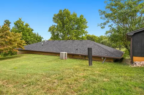 Exterior - 1401 Rockhill Cir, Ozark, MO 65721 photo 6 of 9