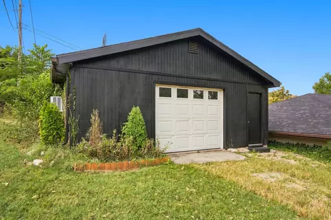 Exterior - 1401 Rockhill Cir, Ozark, MO 65721 photo 9 of 9