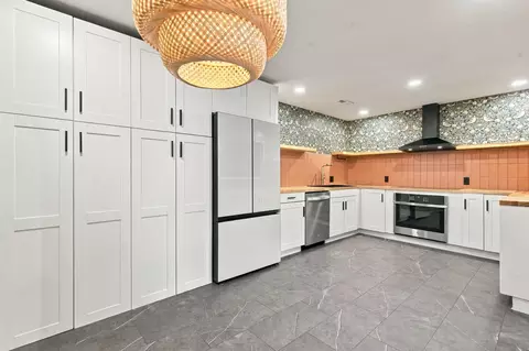 Kitchen - 1401 Rockhill Cir, Ozark, MO 65721 photo 7 of 7