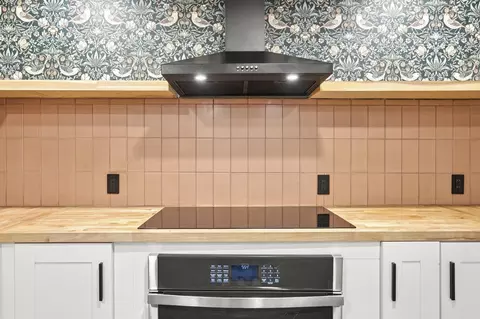 Kitchen - 1401 Rockhill Cir, Ozark, MO 65721 photo 5 of 7