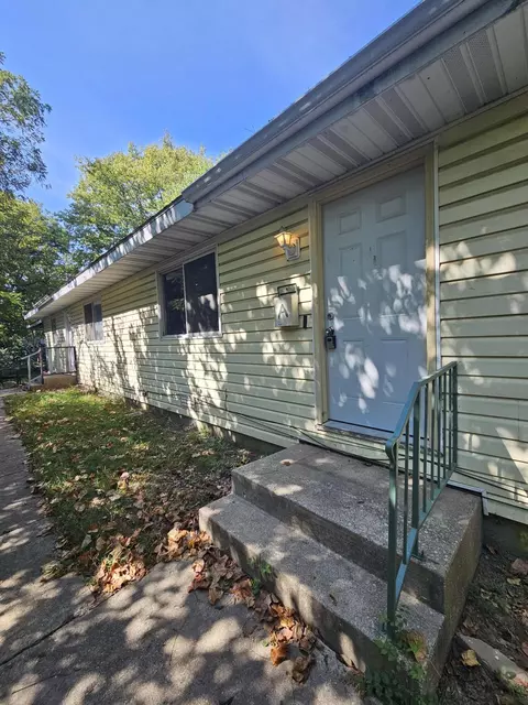 Other - 1406 W Calhoun St #A-B, Springfield, MO 65802 photo 2 of 4