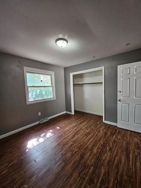 Bedroom - 1406 W Calhoun St #A-B, Springfield, MO 65802 photo 2 of 4