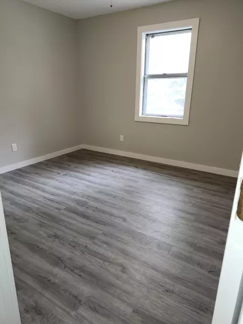 Bedroom - 824 S Vine St, Marshfield, MO 65706 photo 1 of 3