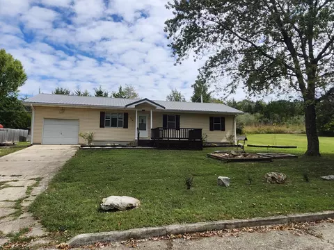 Other - 824 S Vine St, Marshfield, MO 65706 photo 2 of 4