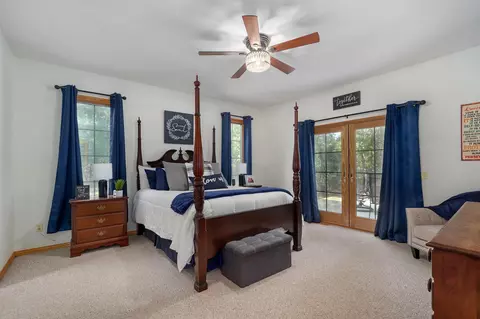 Bedroom - 259 Spring Vly, Marshfield, MO 65706 photo 1 of 3