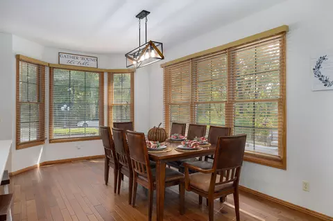 Dining - 259 Spring Vly, Marshfield, MO 65706 photo 2 of 2