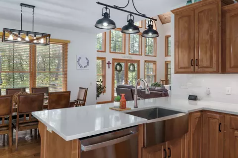 Kitchen - 259 Spring Vly, Marshfield, MO 65706 photo 5 of 6