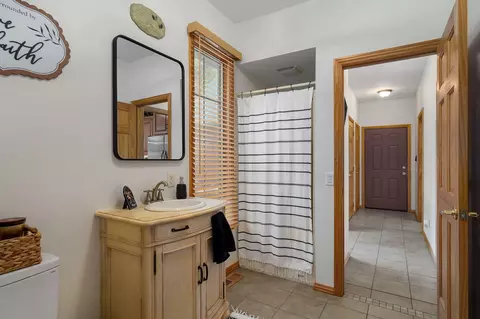 Entry Way - 259 Spring Vly, Marshfield, MO 65706 photo 1 of 5