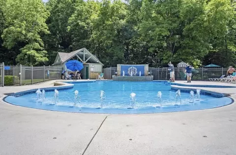 Exterior - 346 Sunset Dr, Saddlebrooke, MO 65630 photo 6 of 11