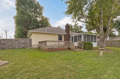 Exterior - 915 Breann Ct, Nixa, MO 65714 photo 6 of 8