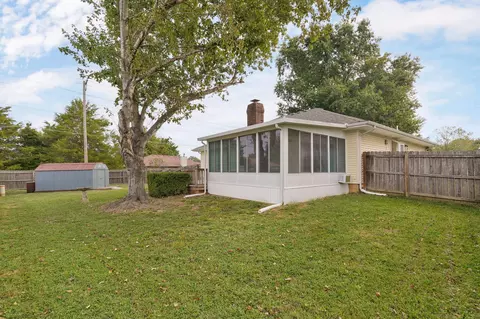 Exterior - 915 Breann Ct, Nixa, MO 65714 photo 7 of 8