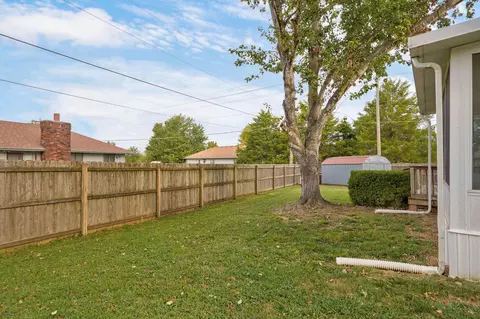 Exterior - 915 Breann Ct, Nixa, MO 65714 photo 8 of 8
