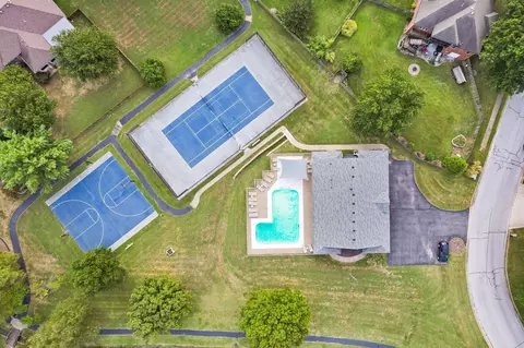 View/Area - 1712 N Gregory Dr, Nixa, MO 65714 photo 3 of 3