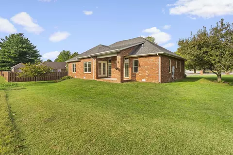 Exterior - 1712 N Gregory Dr, Nixa, MO 65714 photo 4 of 7