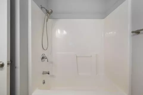 Bath - 102 Emily Ln, Willard, MO 65781 photo 4 of 4