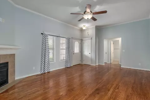 Living - 102 Emily Ln, Willard, MO 65781 photo 3 of 4