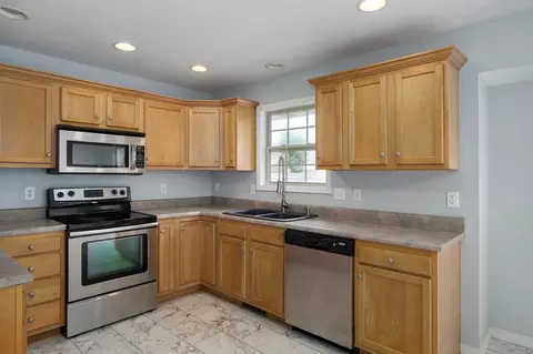 Kitchen - 102 Emily Ln, Willard, MO 65781 photo 3 of 3