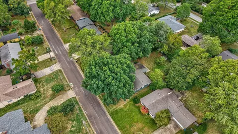 View/Area - 2141 S Oak Grove Ave, Springfield, MO 65804 photo 3 of 3