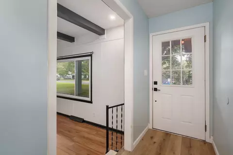 Entry Way - 2141 S Oak Grove Ave, Springfield, MO 65804 photo 1 of 2