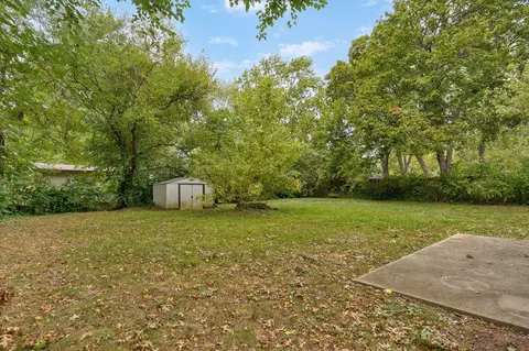Exterior - 2141 S Oak Grove Ave, Springfield, MO 65804 photo 6 of 6