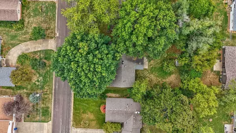 View/Area - 2141 S Oak Grove Ave, Springfield, MO 65804 photo 2 of 3