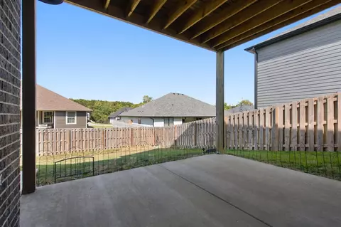 Exterior - 1505 E Silo Ridge Dr, Ozark, MO 65721 photo 5 of 8