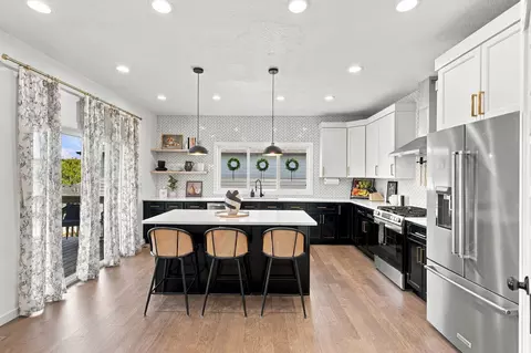 Kitchen - 1505 E Silo Ridge Dr, Ozark, MO 65721 photo 1 of 5