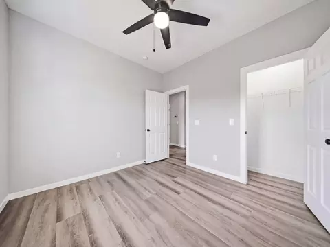 Bedroom - 5175 W Crestmere Dr, Springfield, MO 65802 photo 3 of 9