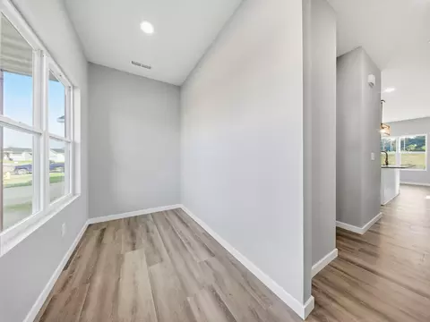 Entry Way - 5175 W Crestmere Dr, Springfield, MO 65802 photo 1 of 3