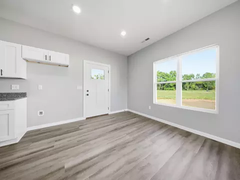 Living - 5250 W Crestmere Dr, Springfield, MO 65802 photo 1 of 1