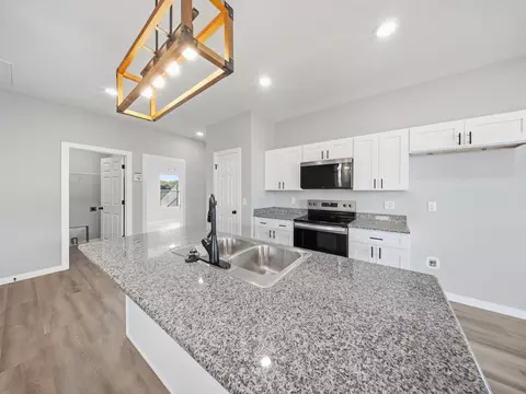 Kitchen - 5250 W Crestmere Dr, Springfield, MO 65802 photo 1 of 3