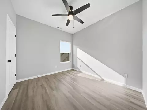 Bedroom - 5250 W Crestmere Dr, Springfield, MO 65802 photo 1 of 9