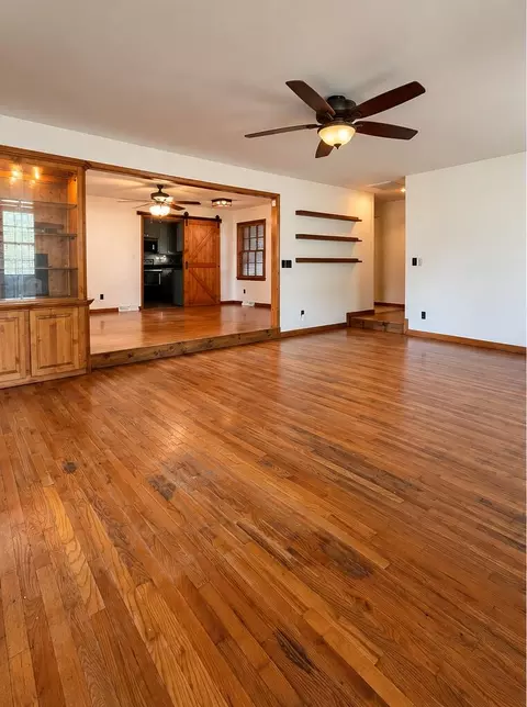Living - 4142 S Broadway Ave, Springfield, MO 65807 photo 3 of 6