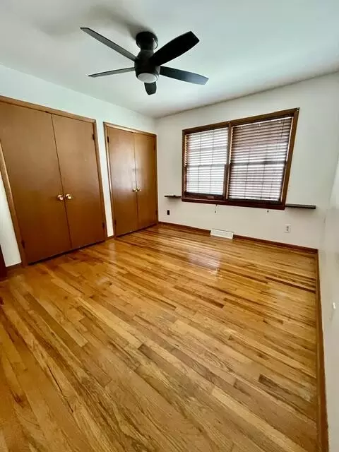 Bedroom - 4142 S Broadway Ave, Springfield, MO 65807 photo 4 of 6