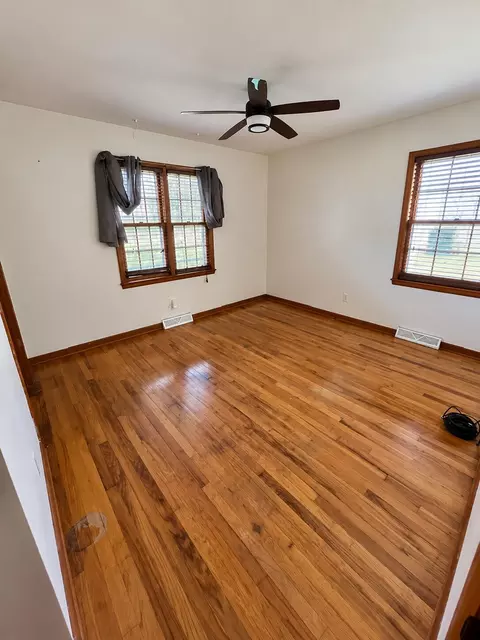 Bedroom - 4142 S Broadway Ave, Springfield, MO 65807 photo 1 of 6