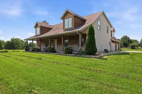 195 Meadow Hill Ln, Rogersville, MO 65742