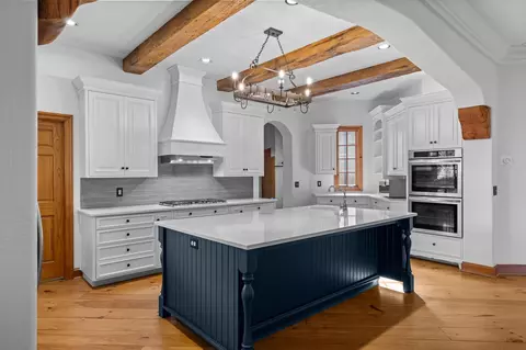 Kitchen - 6221 S Bluff Ridge Rd, Ozark, MO 65721 photo 2 of 5