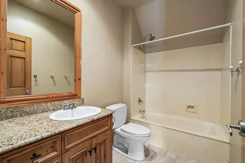 Bath - 6221 S Bluff Ridge Rd, Ozark, MO 65721 photo 8 of 8