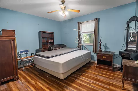 Bedroom - 214 S Farmer Rd, Willard, MO 65781 photo 5 of 5
