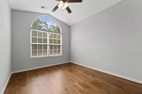 Bedroom - 142 Rue De Villas Cir, Branson, MO 65616 photo 5 of 5