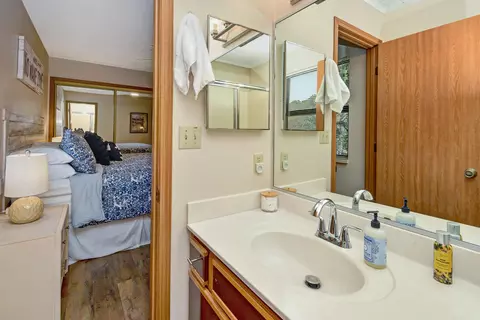 Bath - 5 Treehouse Ln # 3, Branson, MO 65616 photo 1 of 3