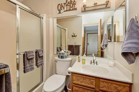 Bath - 5 Treehouse Ln # 3, Branson, MO 65616 photo 3 of 3