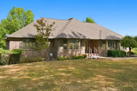 203 Rader Dr, West Plains, MO 65775